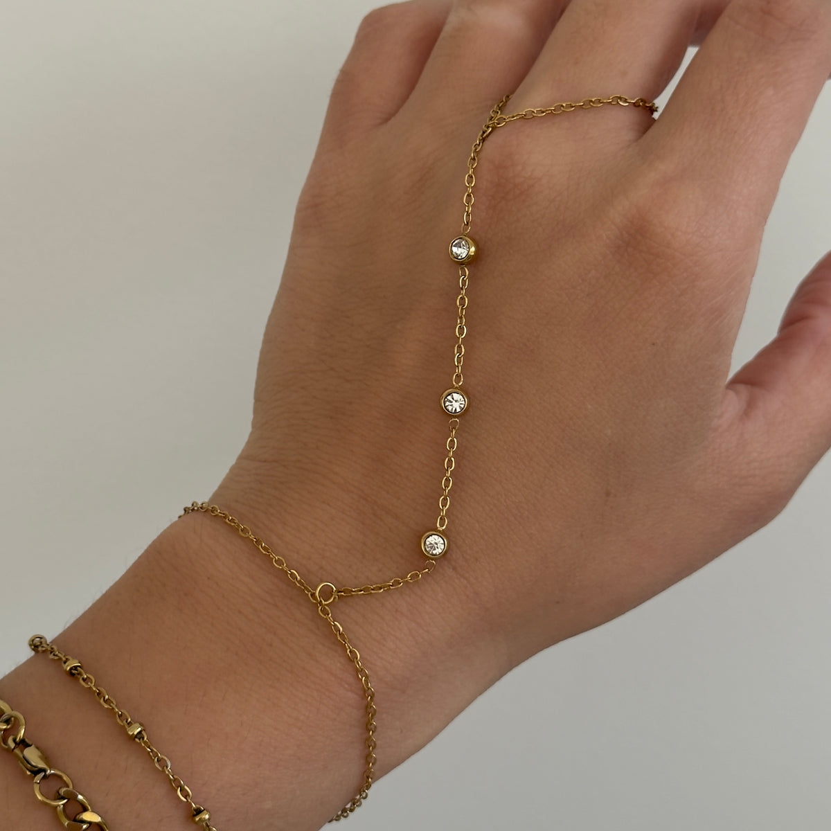 Sparkling Hand Chain