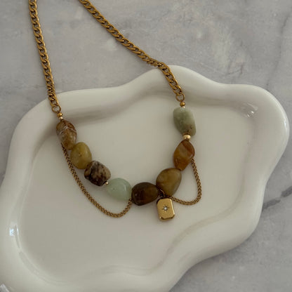 Ivy Choker